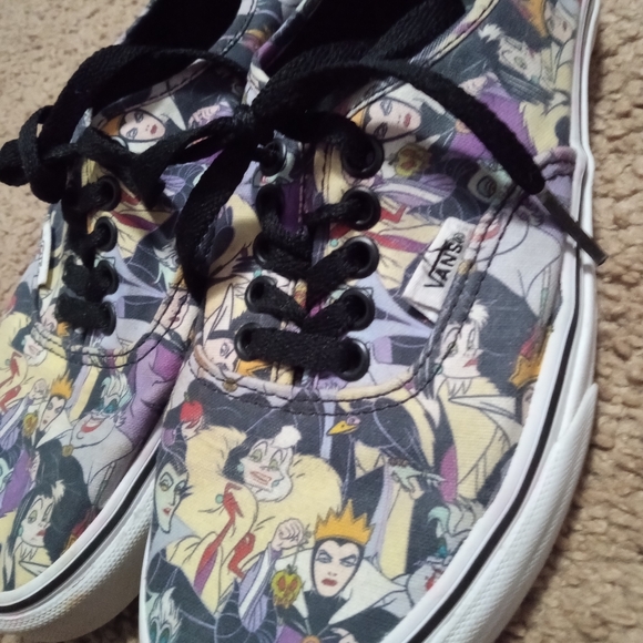 Evil Queens Vans 🖤 💜 - Picture 2 of 5